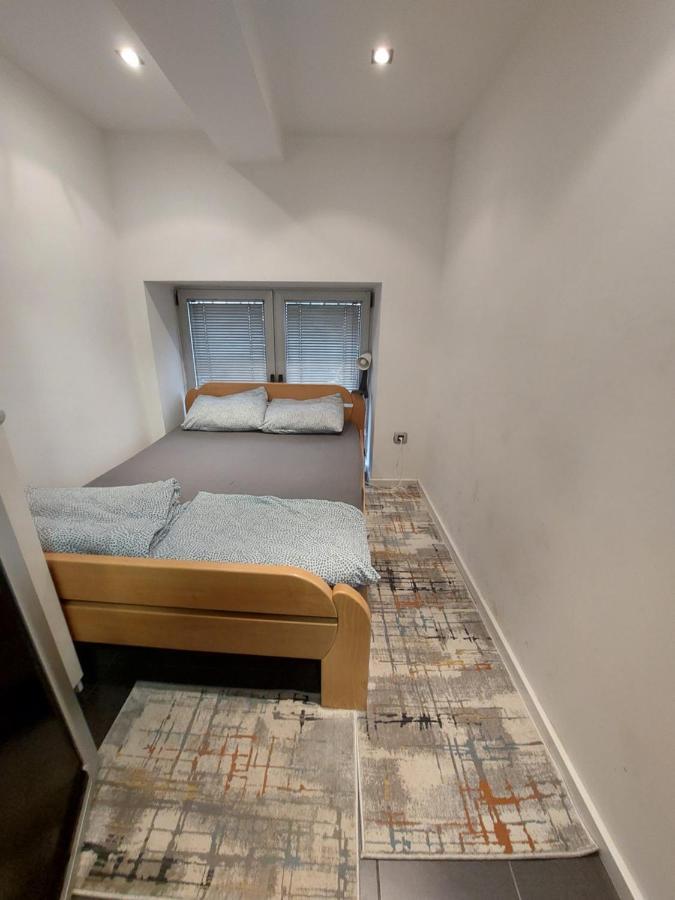 Hostel Inn Downtown Белград Номер фото